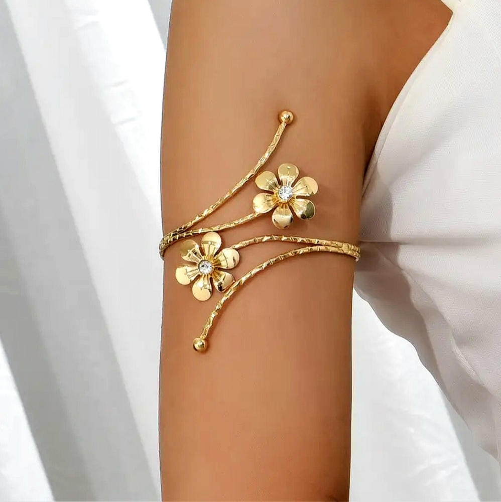 New Womens Gold Double Flower Jeweled Floral Upper Arm Bangle Bracelet